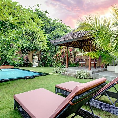 Villa Taman Rahasia, Sitara Villa Group Семіньяк Екстер'єр фото